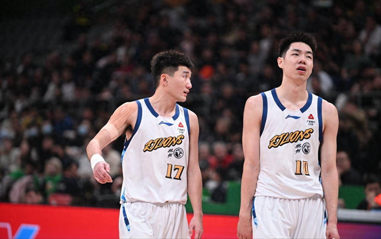 九游娱乐-费德勒温网直播间