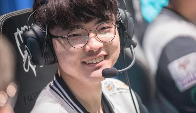 詹姆斯重回克利夫兰