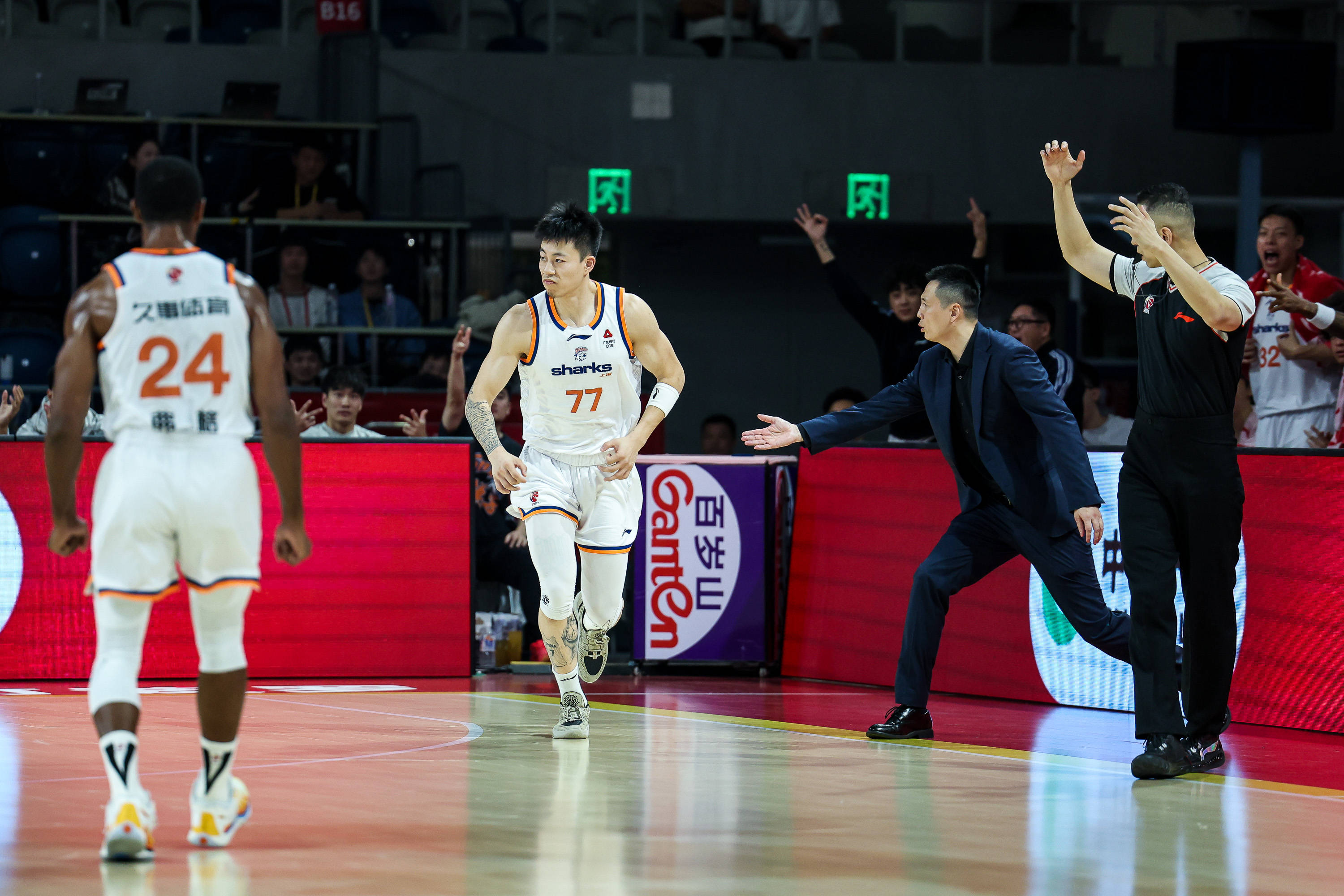 九游体育-库里最新消息今天